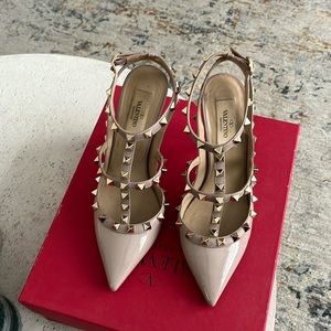Valentino Rockstud Pumps Size 37.5 in Poudre color 100mm height